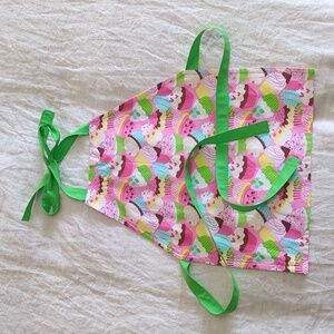 Handmade kids aprons | Cupcakes | ✨2 for 28$✨